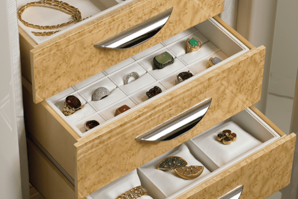 Traum Safe Jewelry Collections
